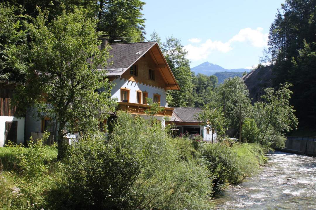 Wohnhaus in Naturlage