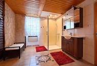 renovierter Vierkanthof mit großem Obstgarten