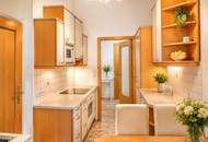 Grazer Altbau-Traum mit Balkon – Stilvoll wohnen in der Hirtengasse