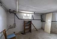 Grundstück in zentraler Lage – Bestandsgebäude mit Sanierungspotenzial