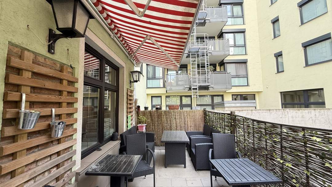 Gastronomielokal zur Miete: Bar, Kaffe, Imbiss, Konditorei mit hofseitigem Gastgarten und Betriebsanlagengenehmigung bis 02:00!