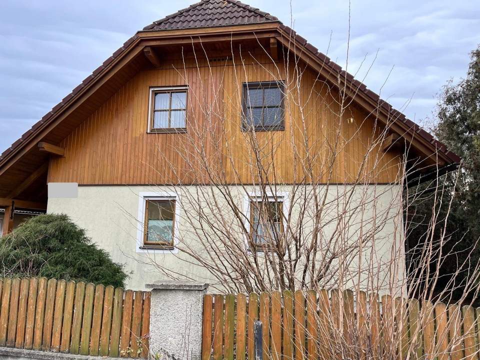 Open House - "Bezugsbereites Haus mit Garage und Pool"