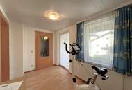 Platz für Alle! Haus mit Garten, Doppelgarage und Hütte!