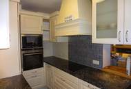 Bungalow mit Keller und Garagen!