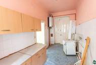Sanierungsbedürftige 1-Zimmer-Altbauwohnung mit Entwicklungspotenzial