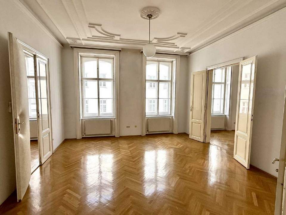Repräsentatives Altbaujuwel mit 5 Zimmern- in bester Lage!