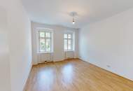 Schöne 2-Zimmer-Wohnung mit viel Platz und südseitiger Loggia mit Gartenblick!