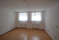 Ruhige Wohnung im Souterrain (Provisionsfrei)