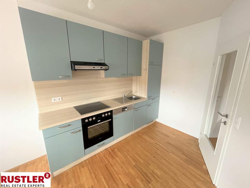 STADTLEBEN PUR | 3-ZIMMERWOHNUNG IM OBERSTEN STOCKWERK