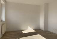 ZWEITBEZUG nach Sanierung // Schöne 2 Zimmer Wohnung mit Balkon | 1. Stock | Fernblick | Einbauküche | ab 1. Oktober 2026
