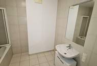 UNBEFRISTET, INNSTRASSE, sonnige 69 m2 Altbau, 2 Zimmer, Komplettküche, Wannenbad, Parketten, 2. Liftstock