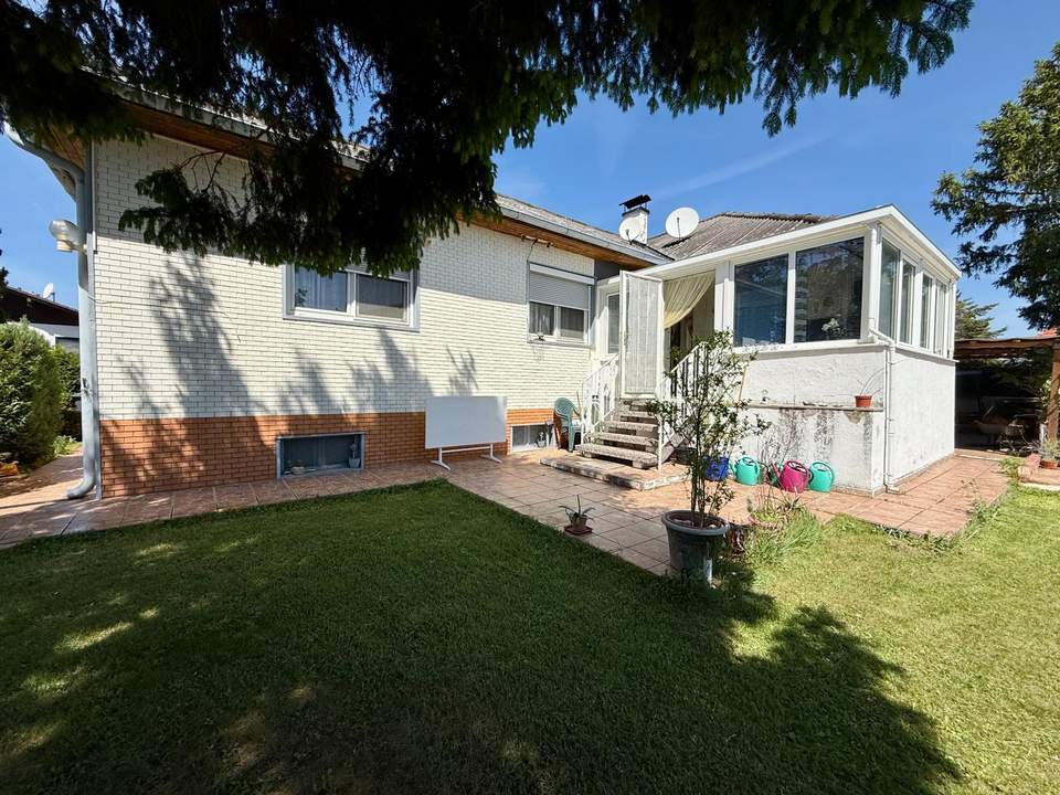 Bungalow auf großem Eckgrundstück in Top-Lage von Kottingbrunn