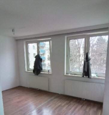 Unbefristete 2-Zimmer-Wohnung mit Terrasse!