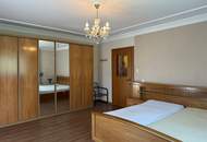 Einfamilienhaus mit Nebengebäude in ruhiger Lage