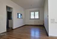 Gepflegte 3.-4.-Zi.-Wohnung mit Loggia und TG Abstellplatz
