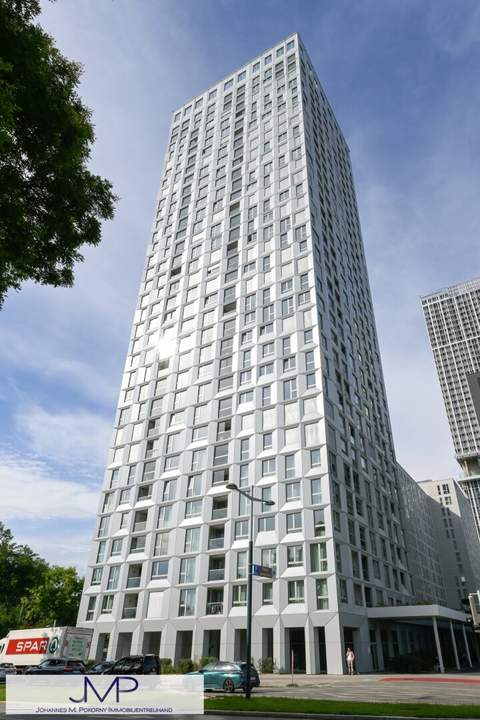 Erstbezug - Sonnige 2-Zimmer Wohnung mit Roof-Top-Pool und Blick über Skyline von Wien!