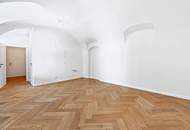 Hofseitiges Apartment mit schöner Gewölbedecke! Für Kurzzeitvermietung geeignet!