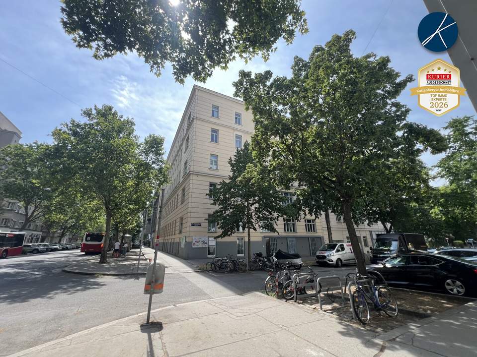 UNBEFRISTET: 2-Zi-Wohnung plus Einbauküche, U-Bahn-Nähe & Stadt- und Grünblick!