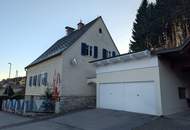 Liebevoll saniertes Einfamilienhaus in Ruhelage m. Doppelgarage - wartet auf Ihren Einzug