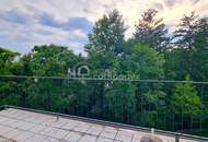 TRAUMHAFTE DACHGESCHOSSWOHNUNG mit zwei Balkonen in Baden!