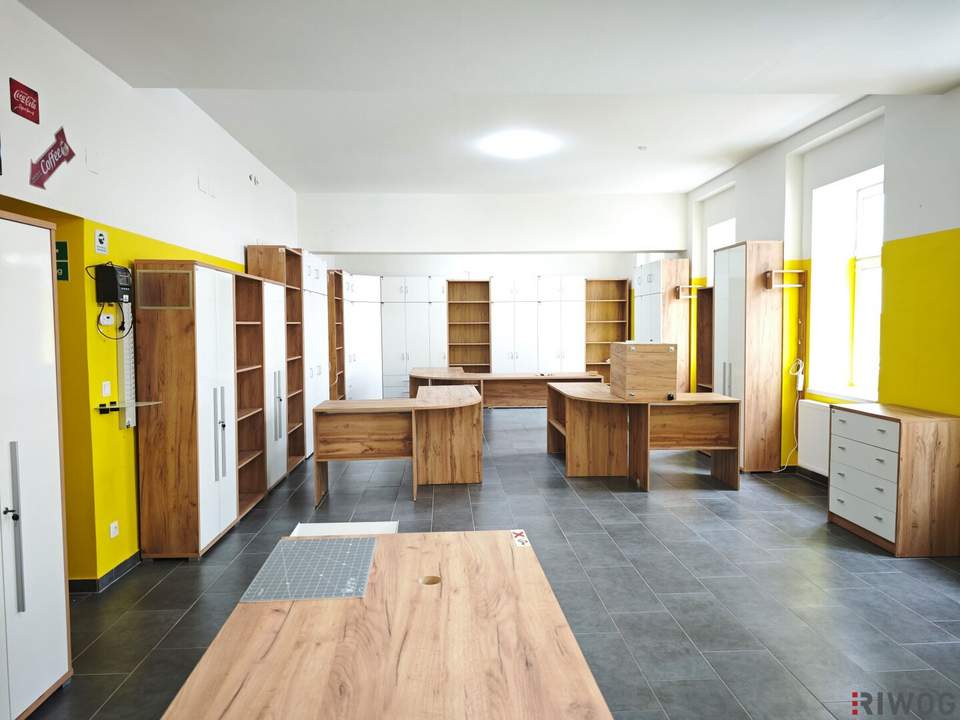 97m² Geschäftslokal/Büro mit Straßenzugang | topsaniert | Einbauküche | optionale Möblierung