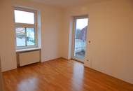 Helle 3 Zimmer Wohnung mit Balkon und PKW-Stellplatz