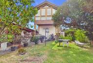 Entzückendes Zweifamilienhaus mit Pool, traumhaftem Garten und Garage in toller Lage in Tribuswinkel zu kaufen!