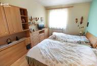 7321 Lackendorf: Ruhelage! Teilsaniertes und bezugsfertiges Einfamilienhaus mit Garage und großem Garten!