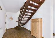 Sanierungsbedürftiges Haus mit schöner Aussicht in ruhiger Lage in Oberkirchbach zu kaufen!