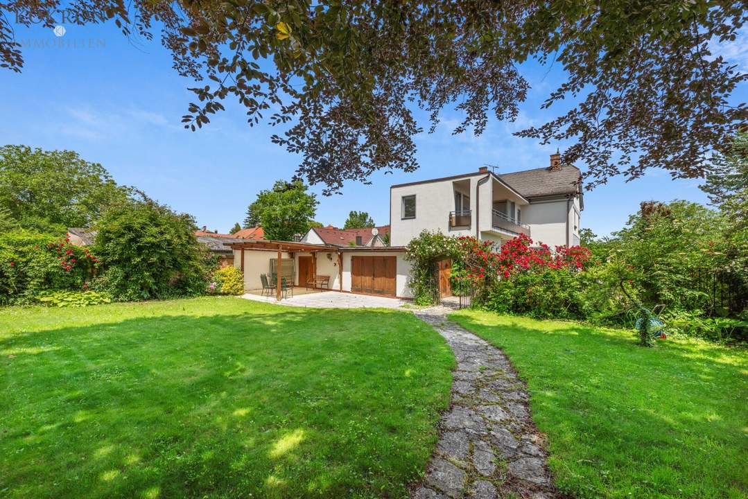Wien im Blick, Natur im Herzen – Wohnhaus mit parkähnlichem Garten, Pool & Sauna