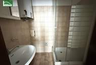 Renovierungsbedürftige Hof-Erdgeschoss-Wohnung im gepflegten Altbau nahe Familienplatz und Bahnhof Ottakring