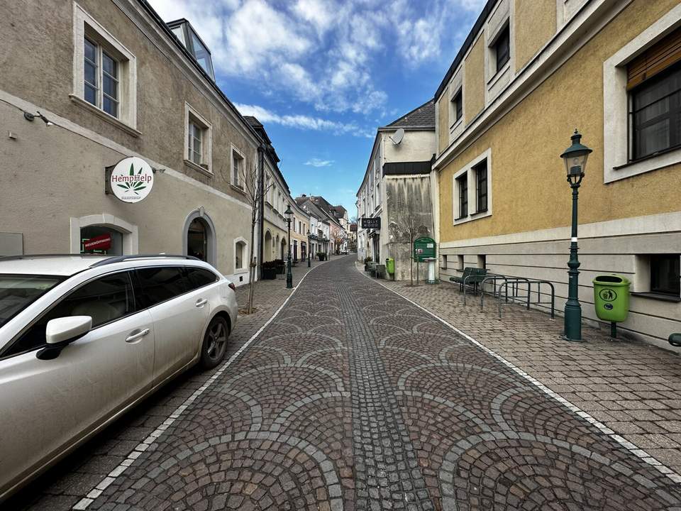 Moderne Büro-/ Ausstellungsfläche in zentraler Lage Klosterneuburgs!