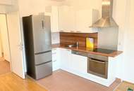 Helle 2-Zimmer-Wohnung mit Loggia