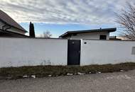 UFERPARZELLE mit privatem Badesteg und Badehäuschen am Neufelder See – beim Yachtclub auf Pachtgrund zu verkaufen