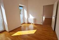 UNBEFRISTET, HOLBEINGASSE, sonnige 60 m2 Altbau, 2 Zimmer, Komplettküche, Wannenbad, Parketten, 1. Liftstock