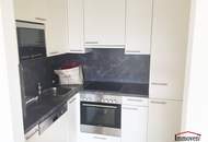 ABSOLUTE RUHELAGE UND EINFACH PERFEKT - große Dachgeschosswohnung mit mehreren Freiflächen! (Mietbeginn 01.06.2026)