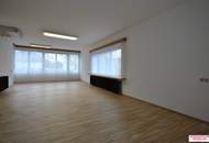 Provisionsfrei! Kanzlei/Büro/Agentur am Hauptplatz von Gloggnitz kombinieren!