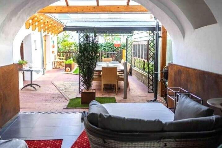 Historisches, saniertes Altstadthaus mit Innenhof in zentraler ruhigen Lage, Haus-kauf, 598.000,€, 8490 Südoststeiermark