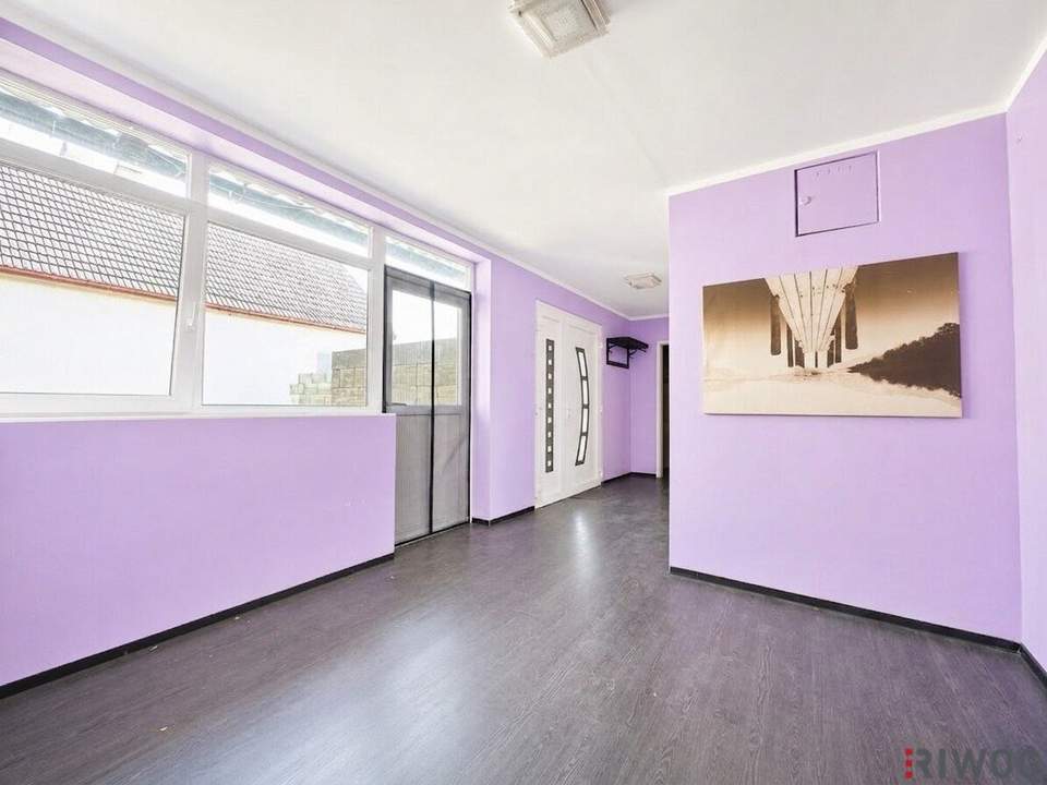 Wohnen & Arbeiten auf einem Grundstück | Haus + 107 m² Halle