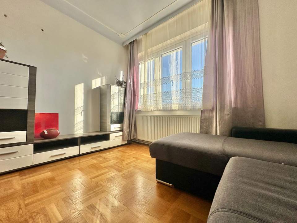 Großes Einfamilienhaus in ruhiger Lage!