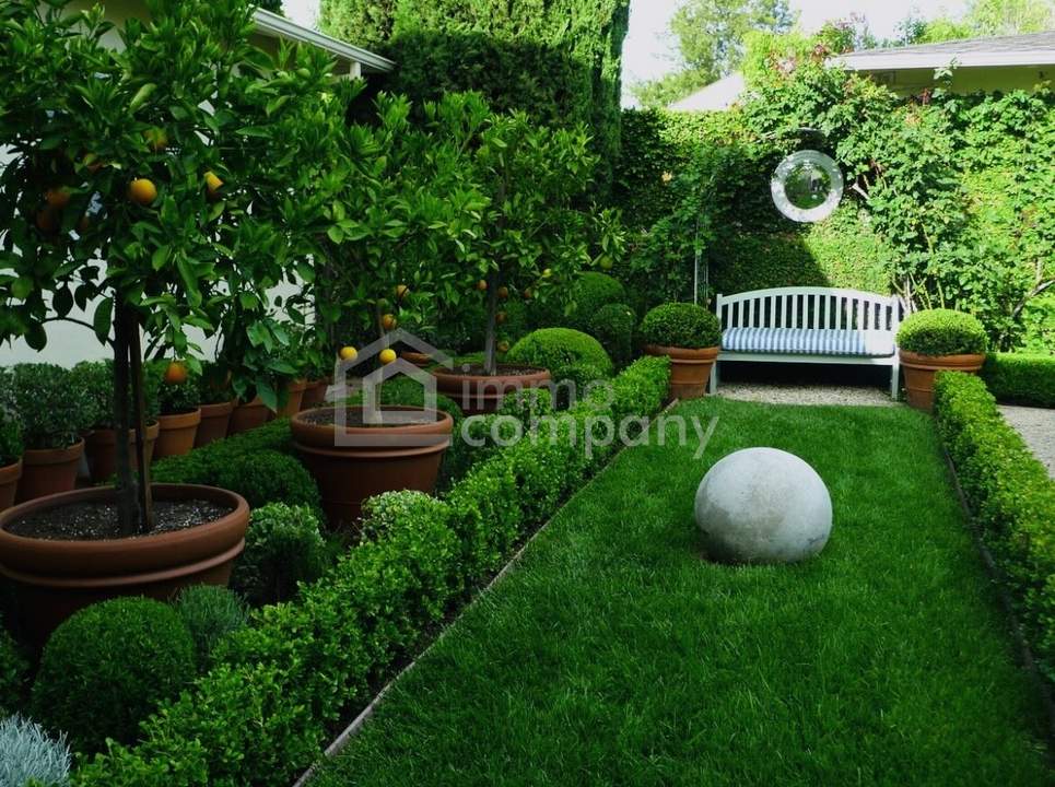 Einzigartige Wohnung mit riesigen Wohnzimmer 40 m² und eigenem Garten 144 m² + Tiefgaragenplatz! 12. Bezirk. U6