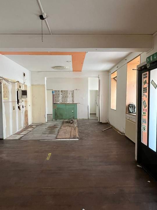 Geschäftslokal 77,63 m² Nähe Hütteldorferstraße!
