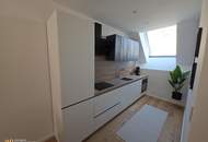 Kein Gas mehr! Top DG Wohnung mit Balkon - 2 großzügige Zimmer, alles auf einer Ebene! Luft-Wasserwärmepumpe, Klima und Photovoltaik!