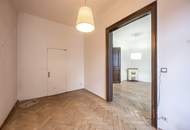 ++NEW++ 3-room old building apartment in need of renovation - central location!