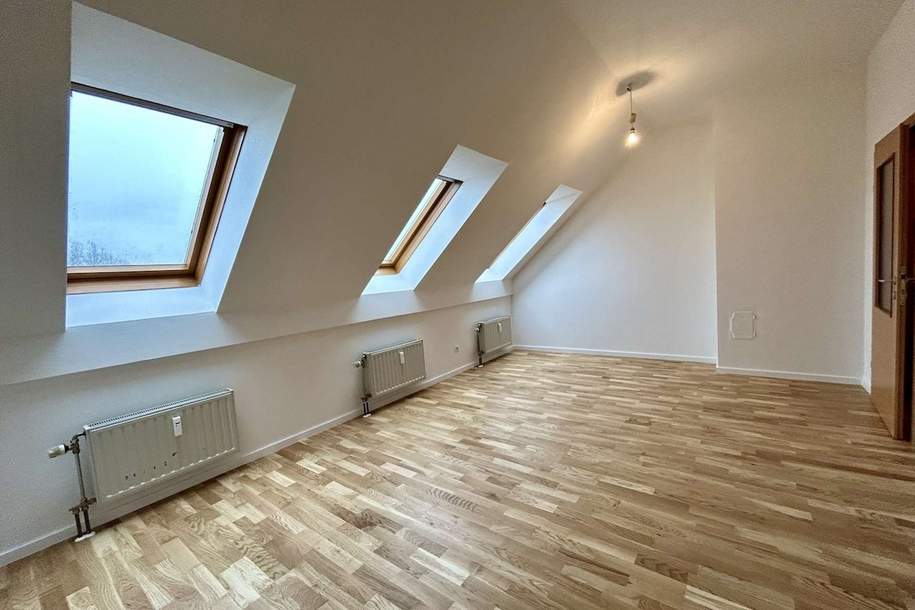Ab August verfügbar: Moderne 2-Zimmer-Dachgeschosswohnung in Fürstenfeld, Wohnung-miete, 632,75,€, 8280 Hartberg-Fürstenfeld