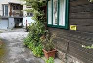 Zwei Häuser, ein Grundstück: Ihr neues Zuhause mit laufenden Mieteinnahmen