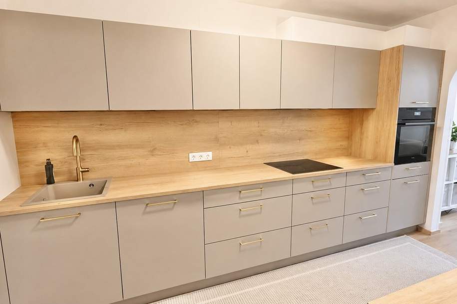 Klagenfurt - Universitätsstraße: großzügig geschnittene 4-ZI Wohnung mit Balkon & Garagenstellplatz, Wohnung-miete, 1.890,00,€, 9020 Klagenfurt(Stadt)