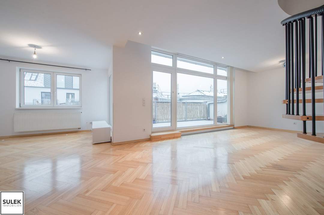 Befristete luxuriöse Dachgeschosswohnung im Stilaltbau - Blick über die Dächer Wien's - ab 1.12.