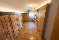Gepflegtes Einfamilienhaus mit viel Potenzial, großzügigem Grundstück und sonnigen Wohnbereichen