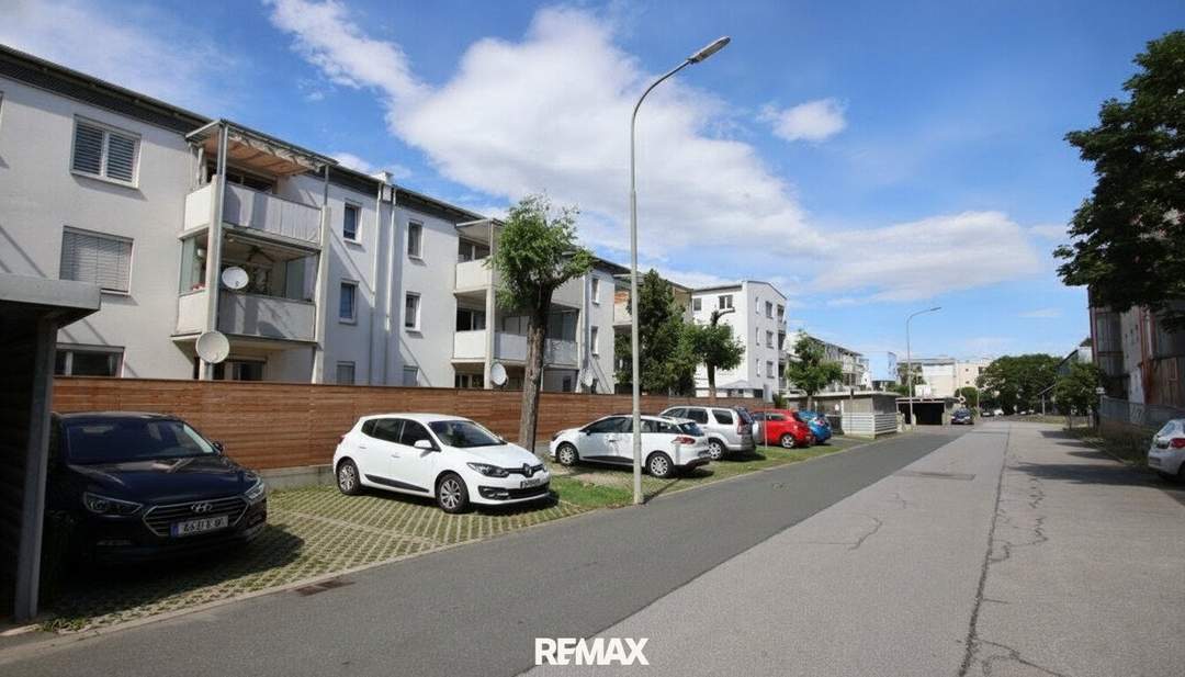 Schöne Eigentumswohnung mit großem Balkon und Tiefgaragenplatz in Eggenberg